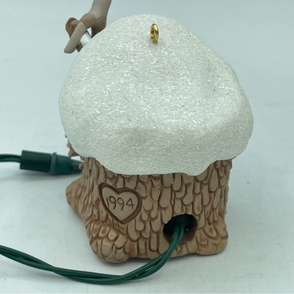 1994 Hallmark Baby’s First Christmas Ornament Lights Music Magic Squirrels - Picture 6 of 12